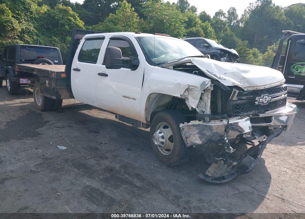 2011 CHEVROLET SILVERADO 3500HD CHASSIS WORK TRUCK VIN: 1GB4KZCLXBF126344