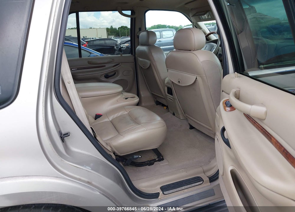 2001 LINCOLN NAVIGATOR VIN: 5LMFU28RX1LJ13797