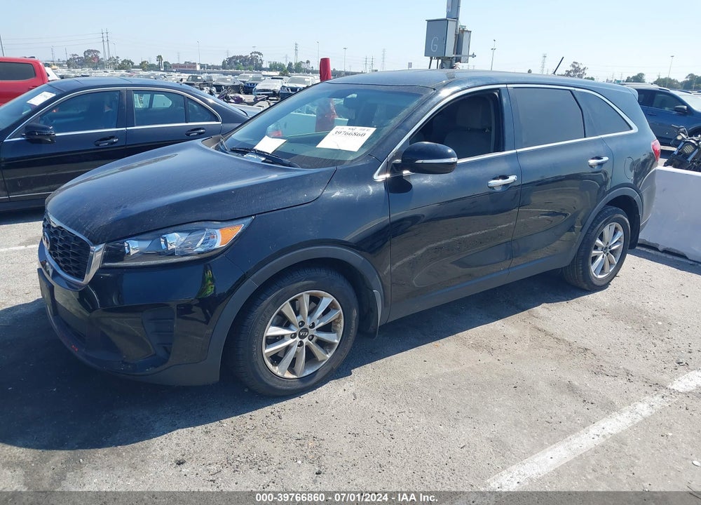 2019 KIA SORENTO 2.4L LX VIN: 5XYPG4A30KG575657