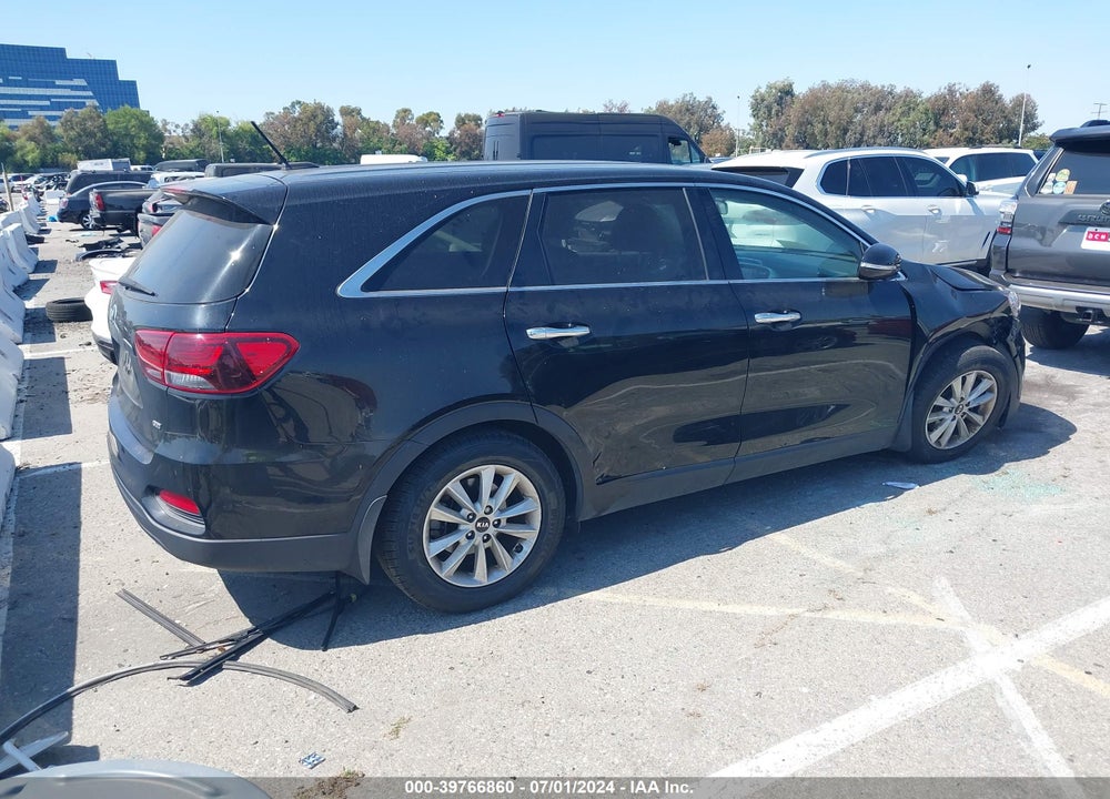 2019 KIA SORENTO 2.4L LX VIN: 5XYPG4A30KG575657
