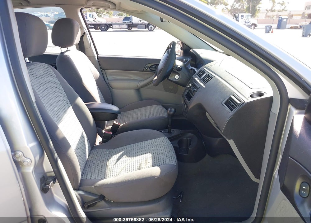 2007 FORD FOCUS S/SE/SES VIN: 1FAFP34N87W322685