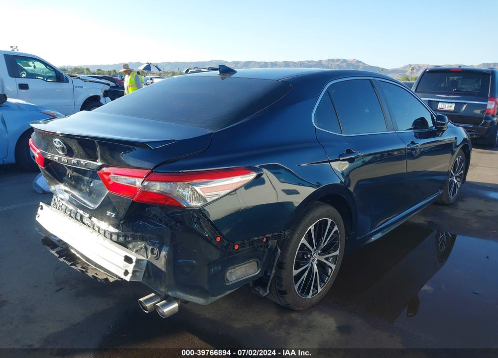 2019 TOYOTA CAMRY SE VIN: 4T1B11HK2KU736429