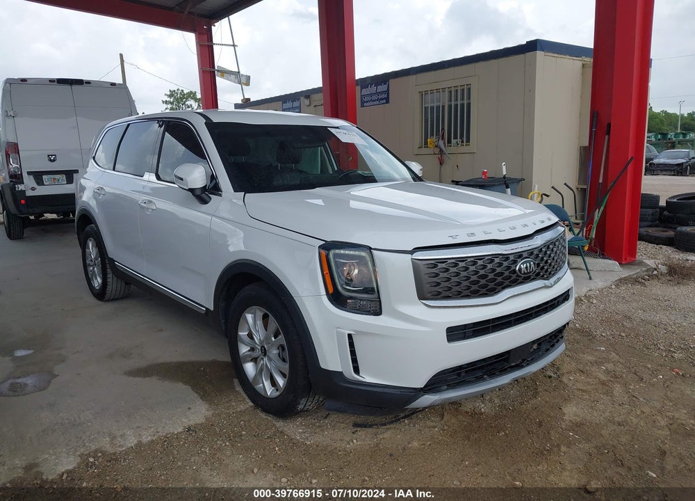 2020 KIA TELLURIDE LX VIN: 5XYP24HC2LG084576
