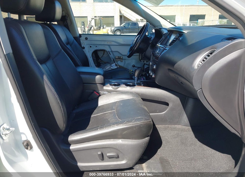 2014 NISSAN PATHFINDER HYBRID PLATINUM VIN: 5N1CR2MN0EC639016