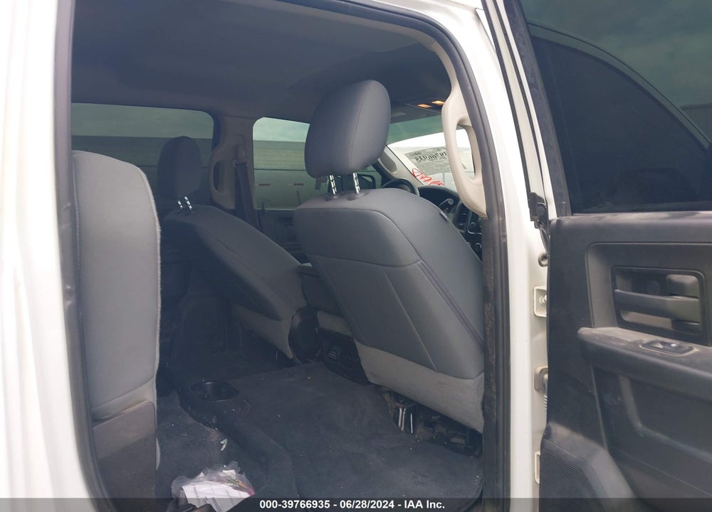 2018 RAM 2500 VIN: 3C6UR5HL5JG356595