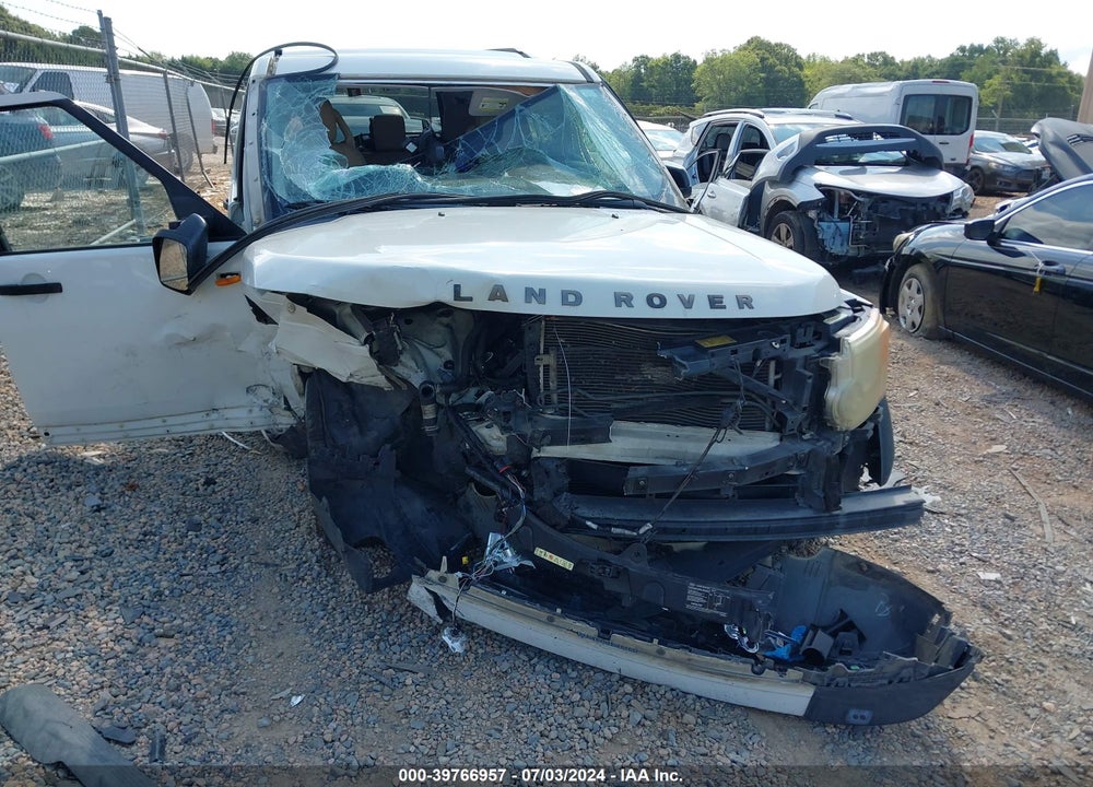 2005 LAND ROVER LR3 SE VIN: SALAA25485A304910