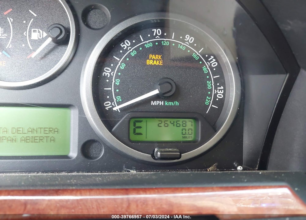 2005 LAND ROVER LR3 SE VIN: SALAA25485A304910