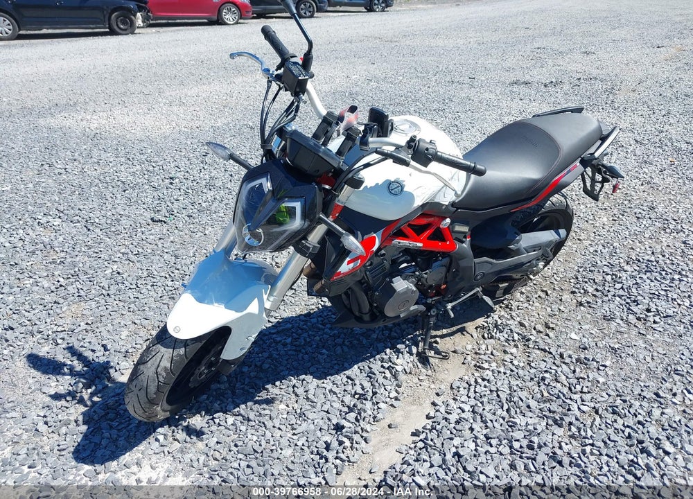 2022 BENELLI 302S VIN: LBBPHE049NBD22393