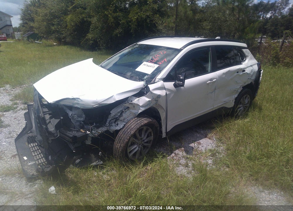 2022 TOYOTA COROLLA CROSS LE VIN: 7MUCAAAG4NV026333