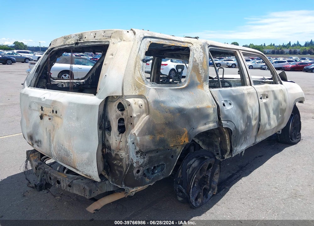 2022 TOYOTA 4RUNNER SR5 VIN: JTEMU5JR7N5975794