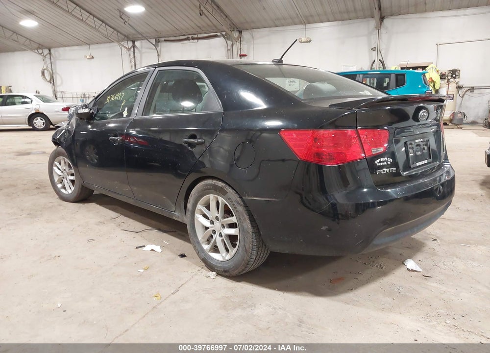 2010 KIA FORTE SX VIN: KNAFW4A35A5300367
