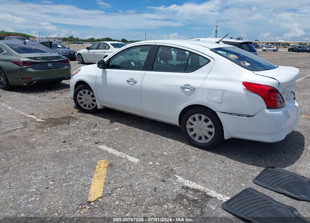 2017 NISSAN VERSA 1.6 SV VIN: 3N1CN7AP0HL832877