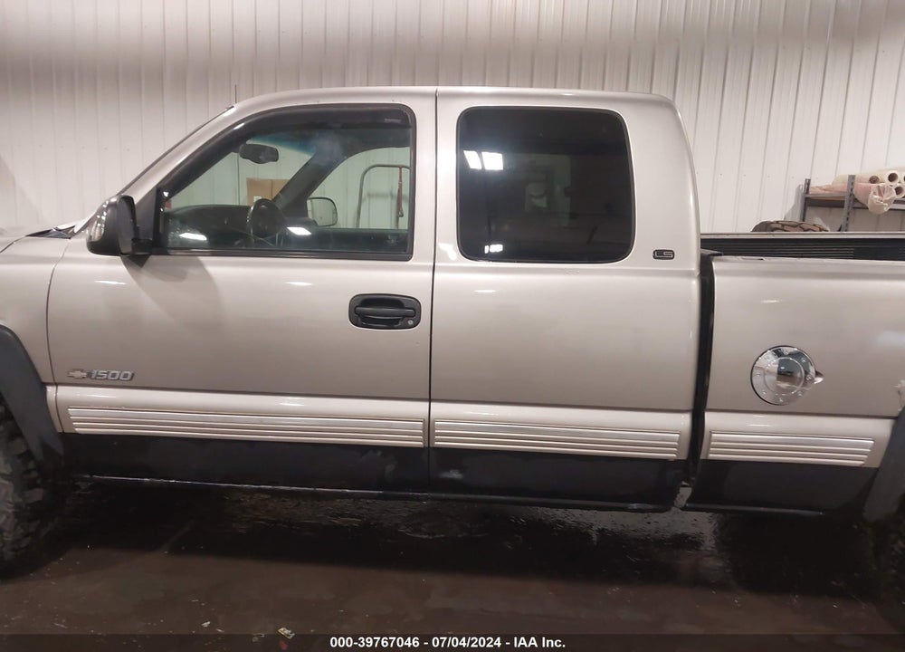 2000 CHEVROLET SILVERADO 1500 VIN: 2GCEK19T0Y1257615
