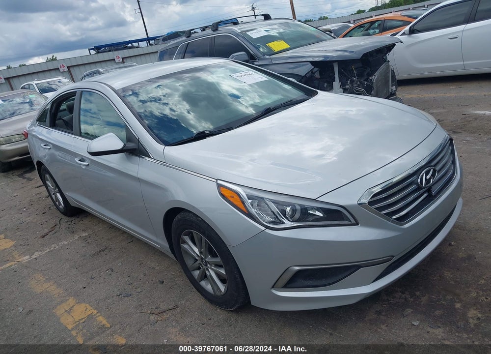 2016 HYUNDAI SONATA SE VIN: 5NPE24AF7GH357747