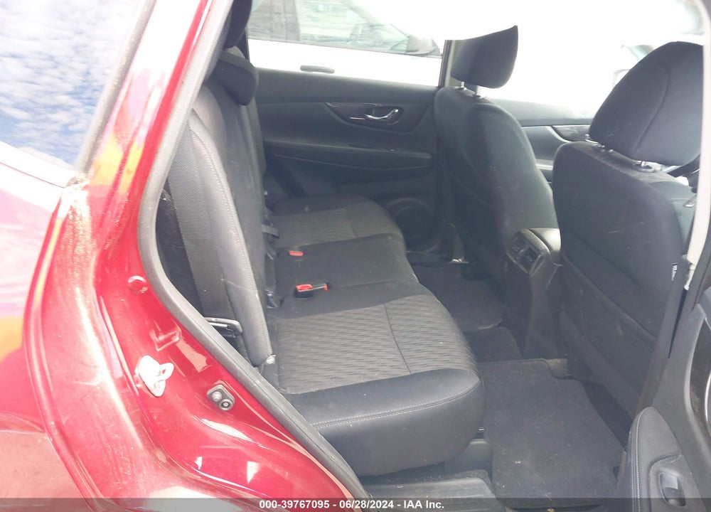 2018 NISSAN ROGUE SV VIN: 5N1AT2MVXJC838092