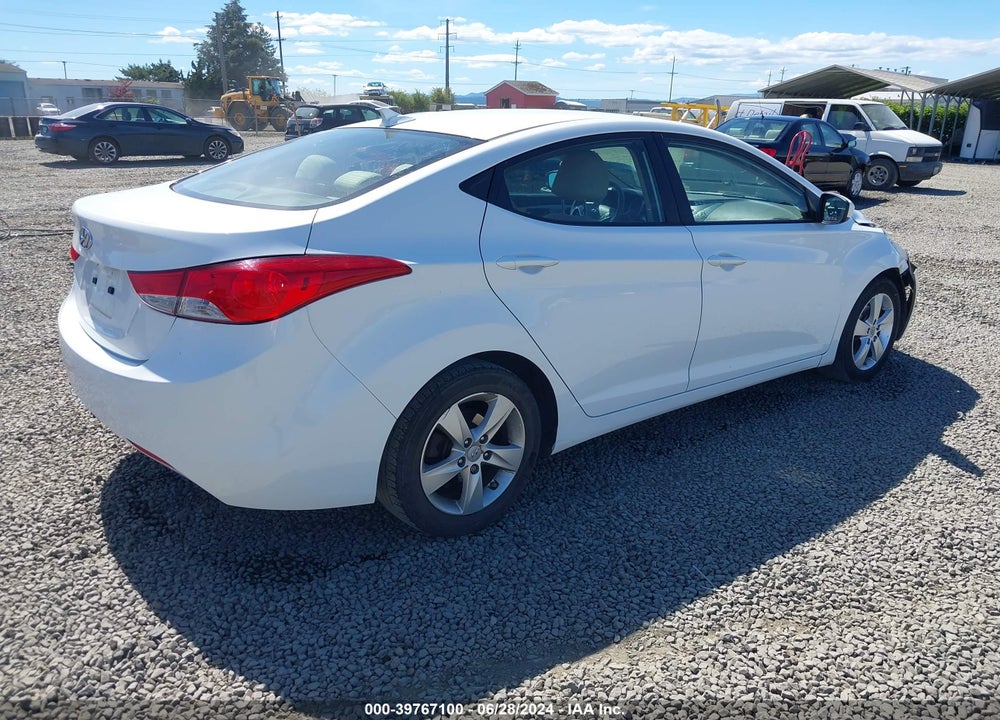 2012 HYUNDAI ELANTRA GLS VIN: 5NPDH4AE4CH117387