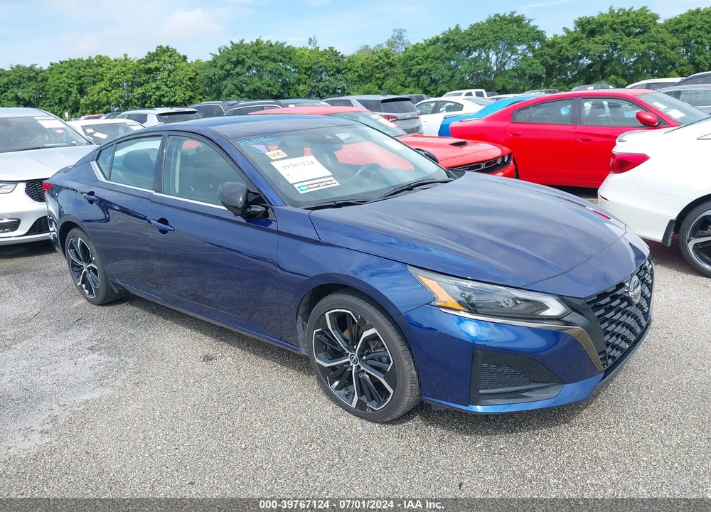 2023 NISSAN ALTIMA SR FWD VIN: 1N4BL4CV2PN330515