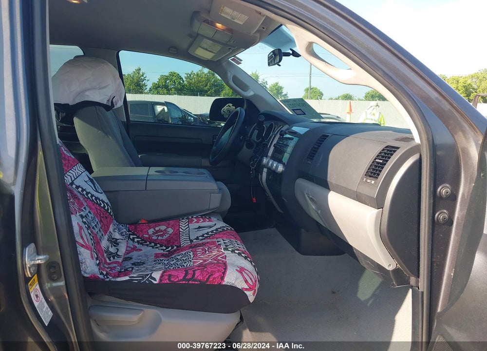 2011 TOYOTA TUNDRA GRADE 4.6L V8 VIN: 5TFUM5F11BX024420
