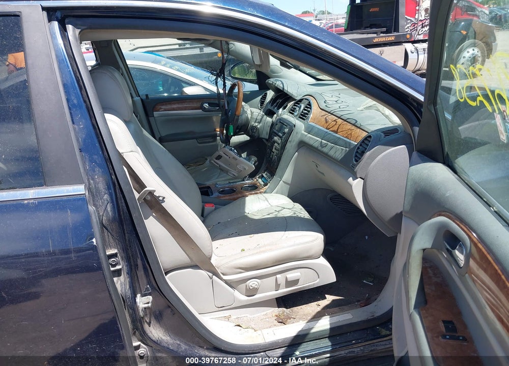 2008 BUICK ENCLAVE CXL VIN: 5GAER23718J228466