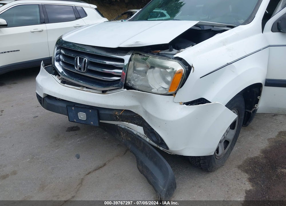 2015 HONDA PILOT LX VIN: 5FNYF4H21FB008133
