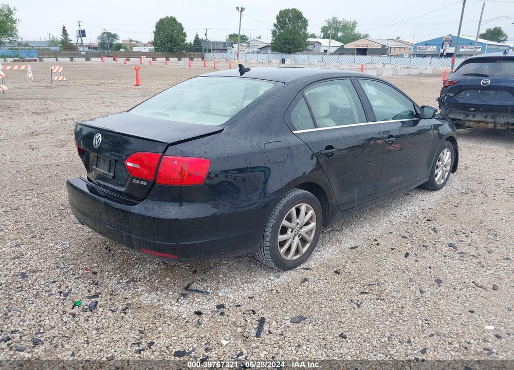 2013 VOLKSWAGEN JETTA 2.5L SE VIN: 3VWDP7AJ5DM377386