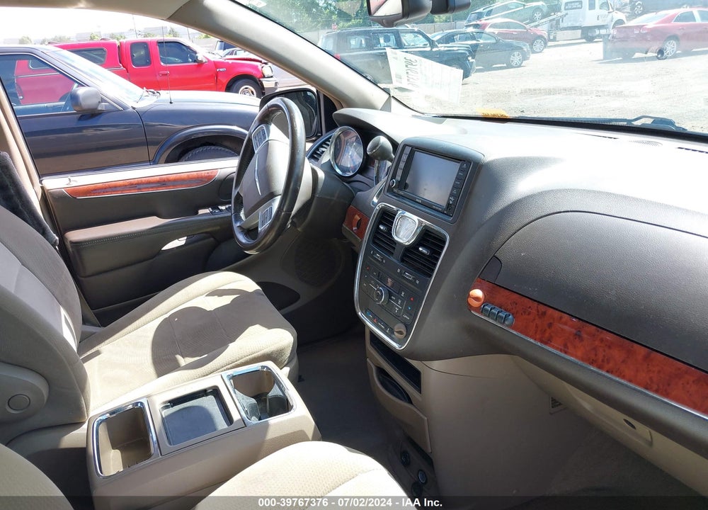 2014 CHRYSLER TOWN & COUNTRY TOURING VIN: 2C4RC1BGXER188490
