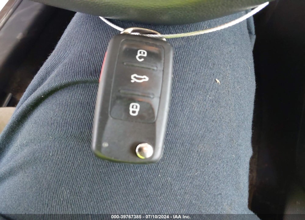 2015 VOLKSWAGEN JETTA VIN: 3VW2K7AJ3FM265324