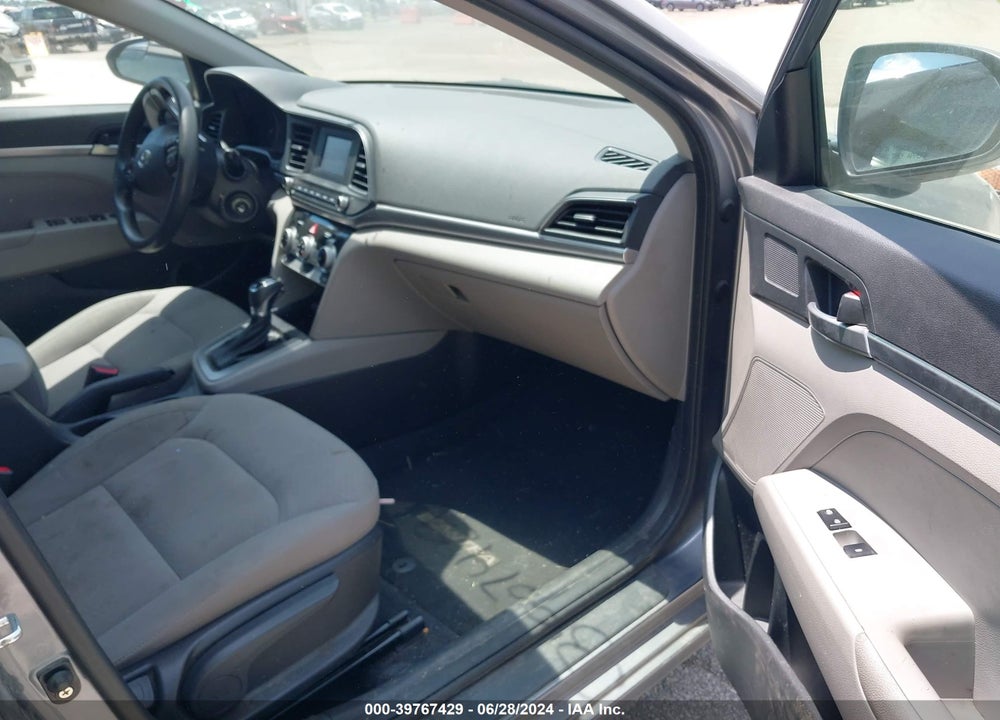 2019 HYUNDAI ELANTRA SE VIN: KMHD74LF8KU863821