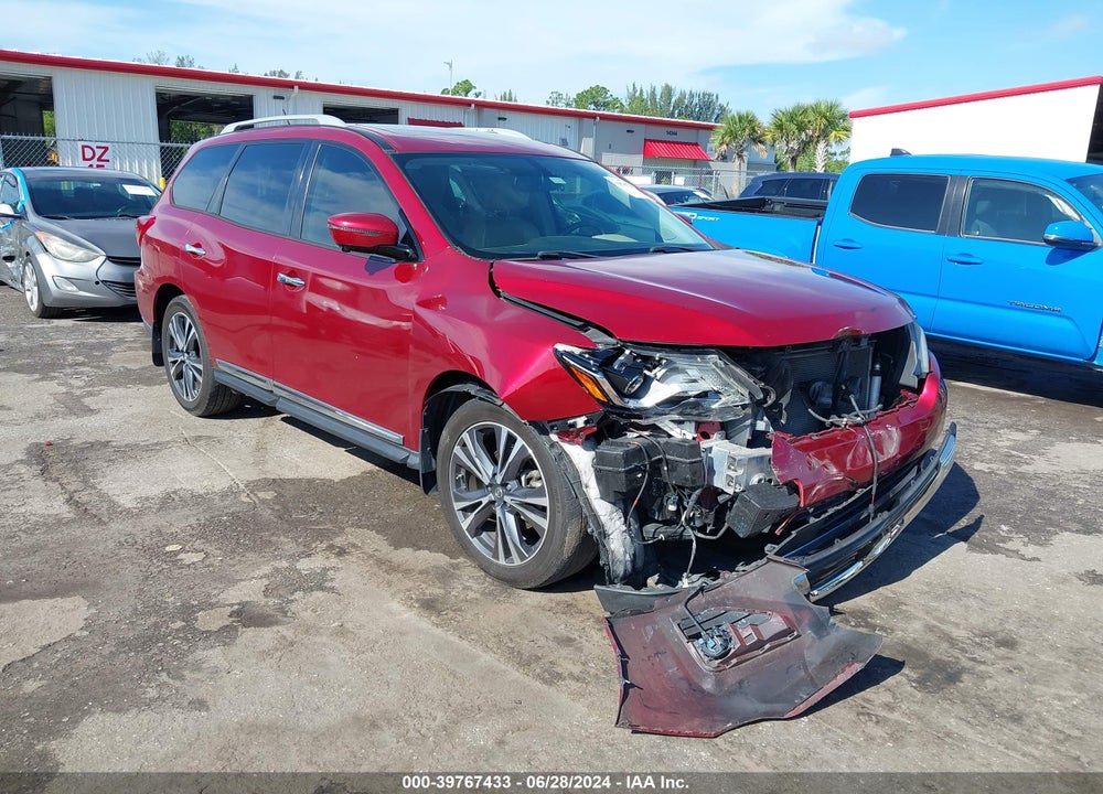 2017 NISSAN PATHFINDER PLATINUM VIN: 5N1DR2MN4HC629002