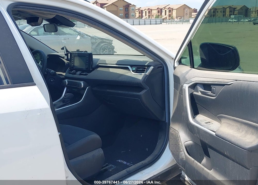 2021 TOYOTA RAV4 LE VIN: JTMH1RFV2MD069875