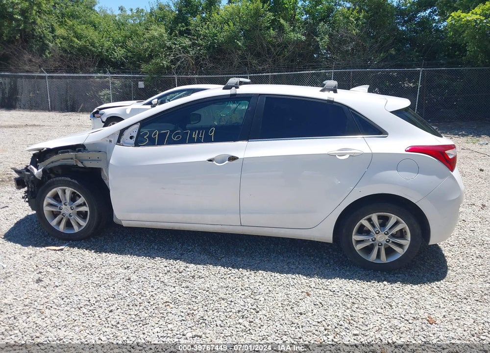2013 HYUNDAI ELANTRA GT VIN: KMHD35LE1DU139111