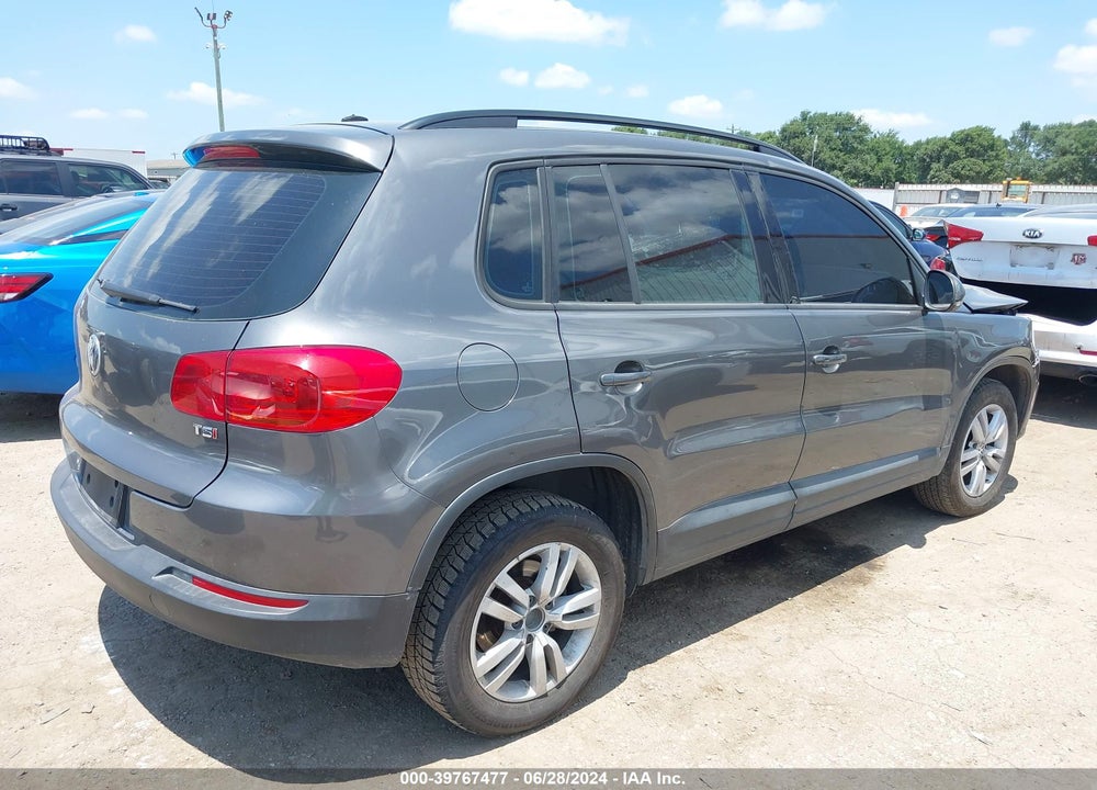 2016 VOLKSWAGEN TIGUAN S VIN: WVGAV7AX1GW609045