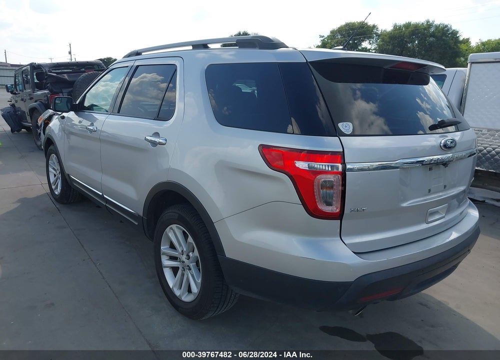 2015 FORD EXPLORER XLT VIN: 1FM5K7D87FGB39546