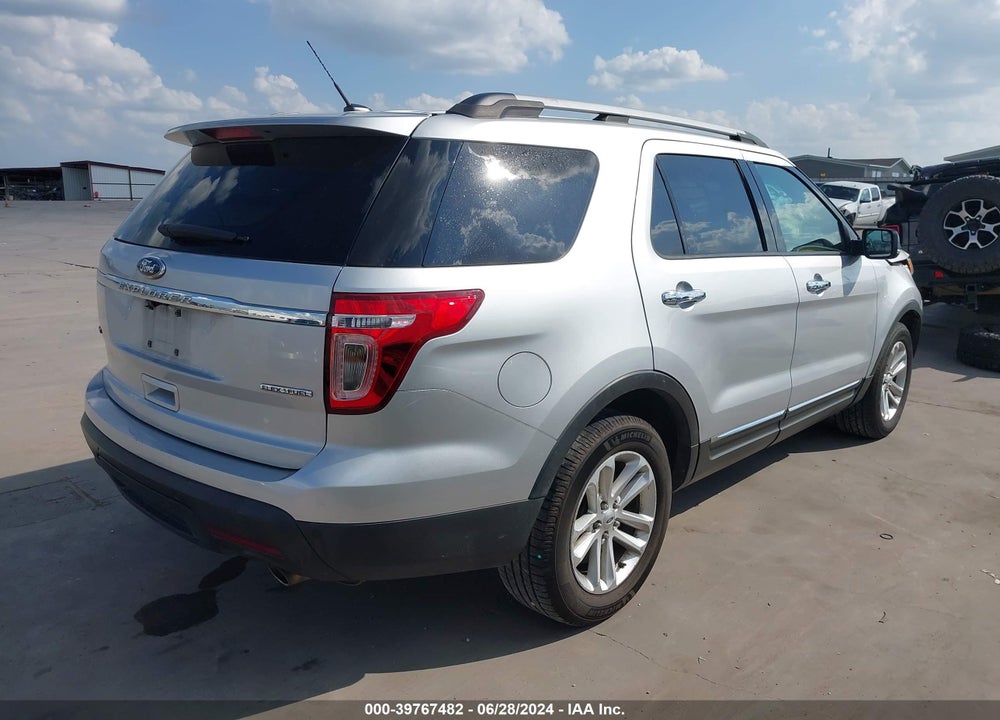 2015 FORD EXPLORER XLT VIN: 1FM5K7D87FGB39546