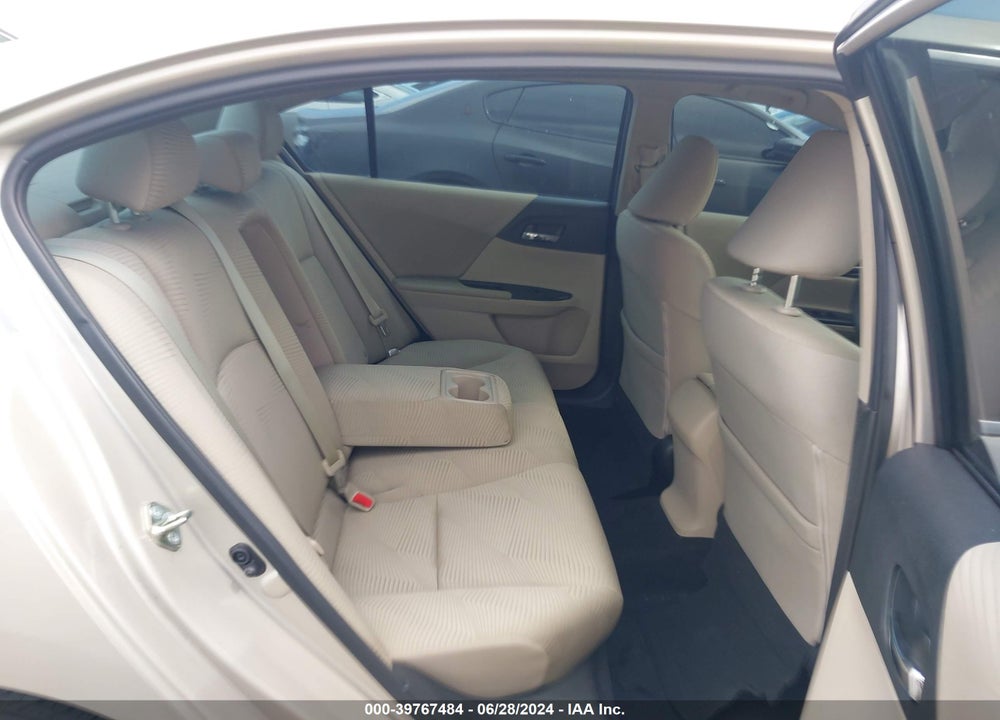 2015 HONDA ACCORD LX VIN: 1HGCR2F38FA133478