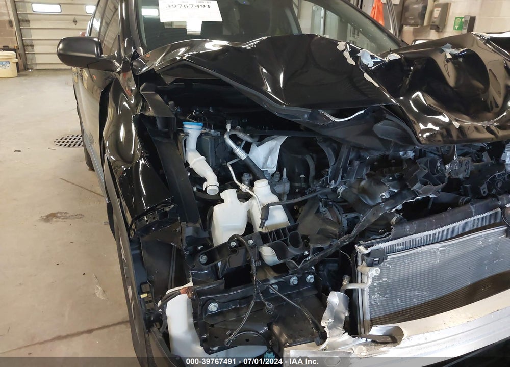 2019 HONDA CR-V LX VIN: 2HKRW6H34KH216320