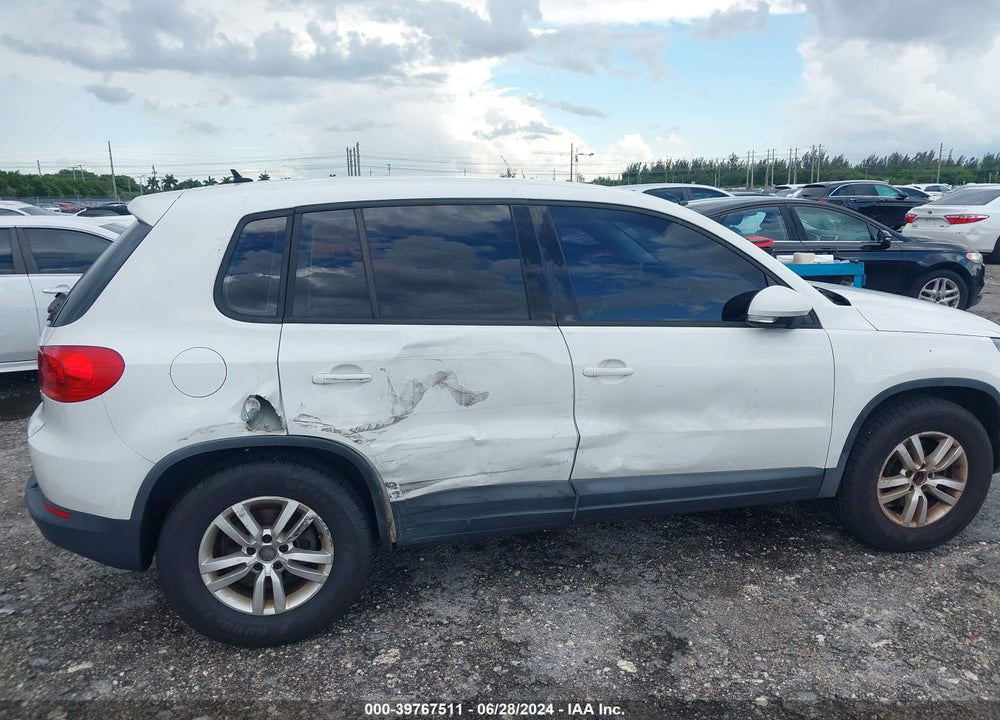 2013 VOLKSWAGEN TIGUAN S VIN: WVGAV7AX1DW504761