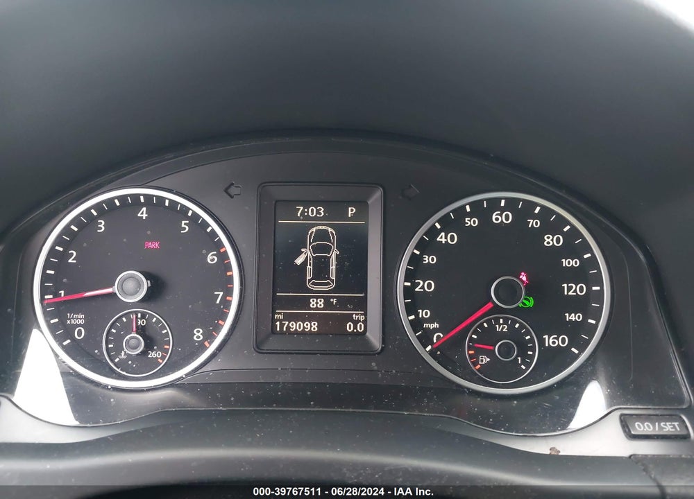 2013 VOLKSWAGEN TIGUAN S VIN: WVGAV7AX1DW504761