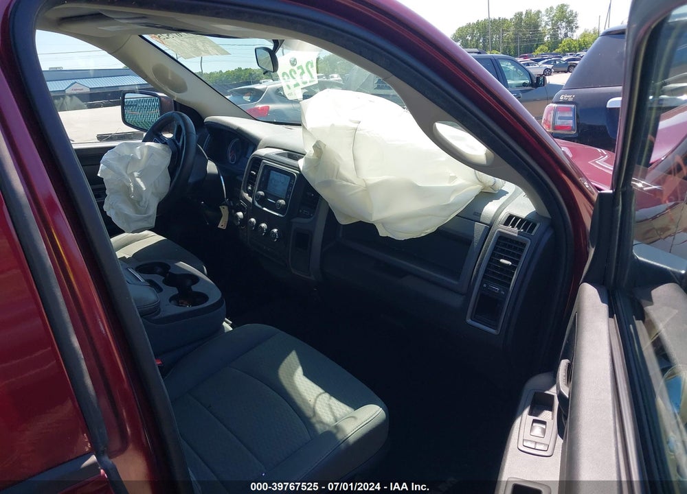 2017 RAM 1500 EXPRESS 4X4 5'7 BOX VIN: 1C6RR7KG2HS727258