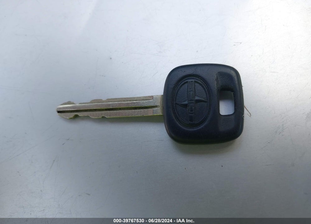 2005 SCION XB VIN: JTLKT324754003659
