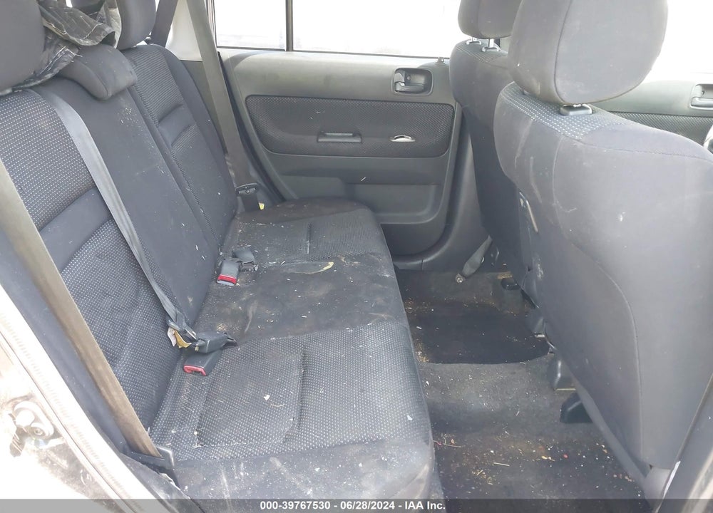 2005 SCION XB VIN: JTLKT324754003659