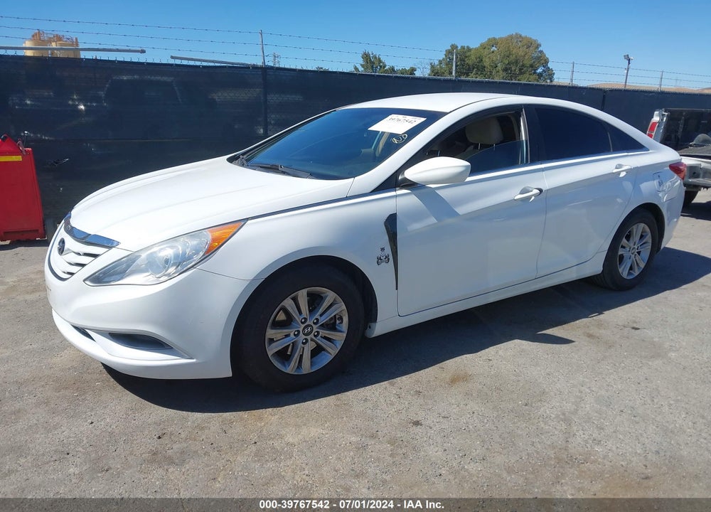 2013 HYUNDAI SONATA GLS VIN: 5NPEB4AC5DH747554