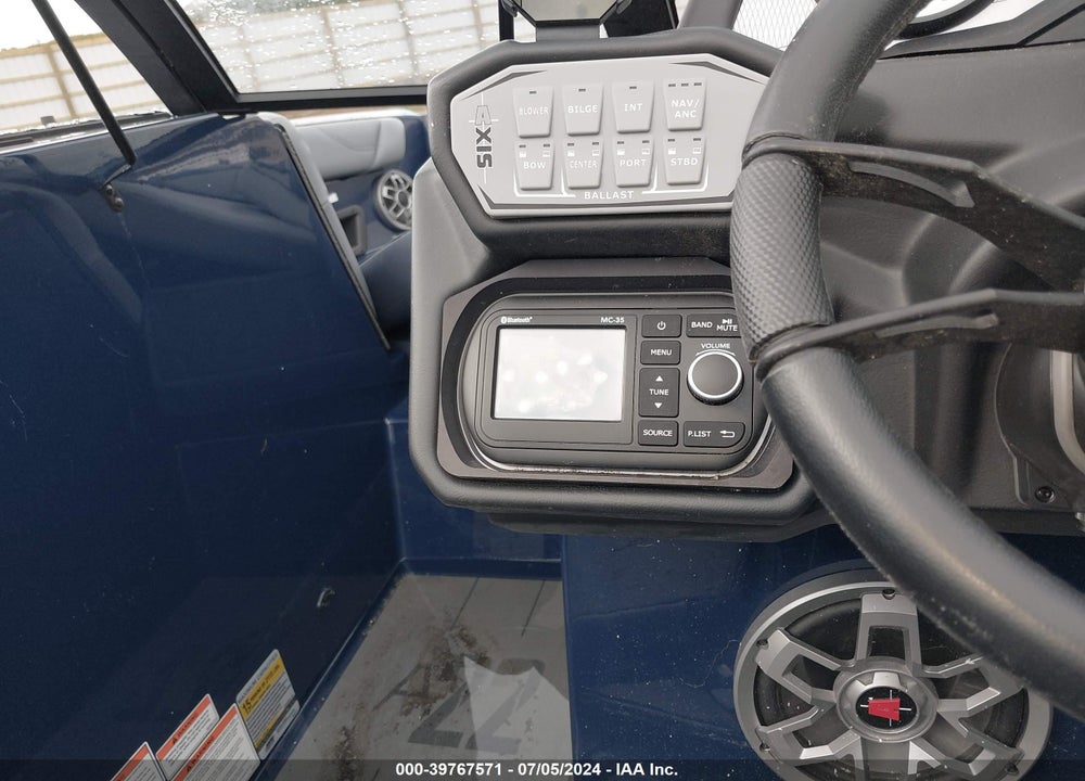 2021 AXIS WAKE VIN: AWRA7218F021