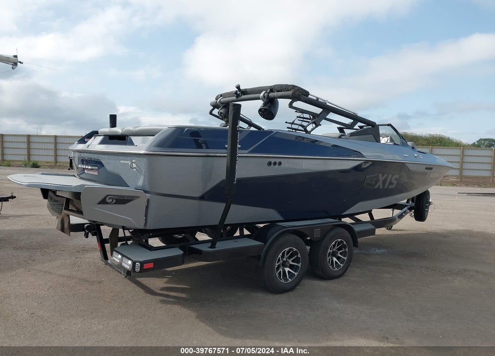 2021 AXIS WAKE VIN: AWRA7218F021