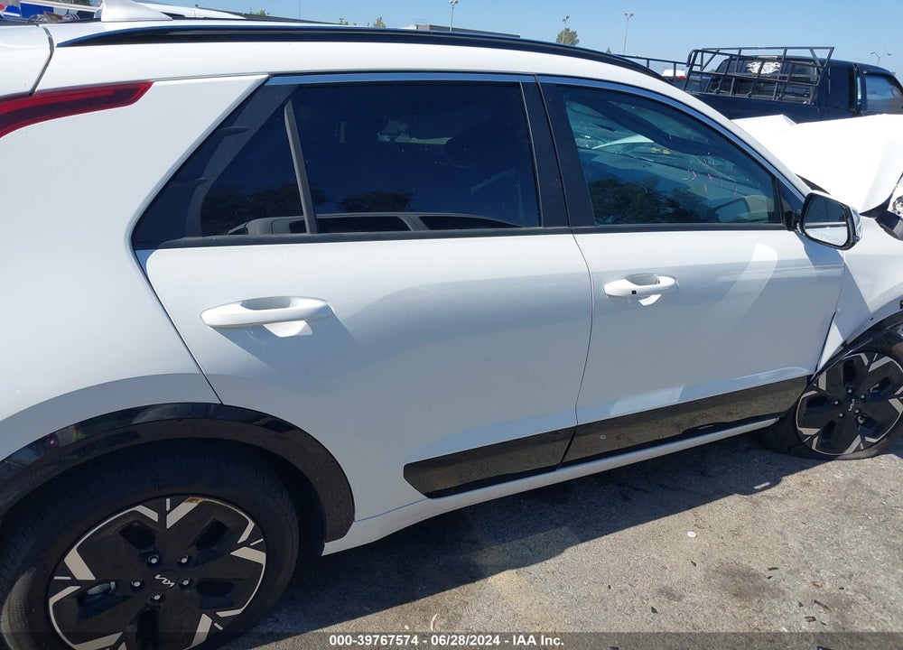 2024 KIA NIRO EV WIND VIN: KNDCR3L15R5091145