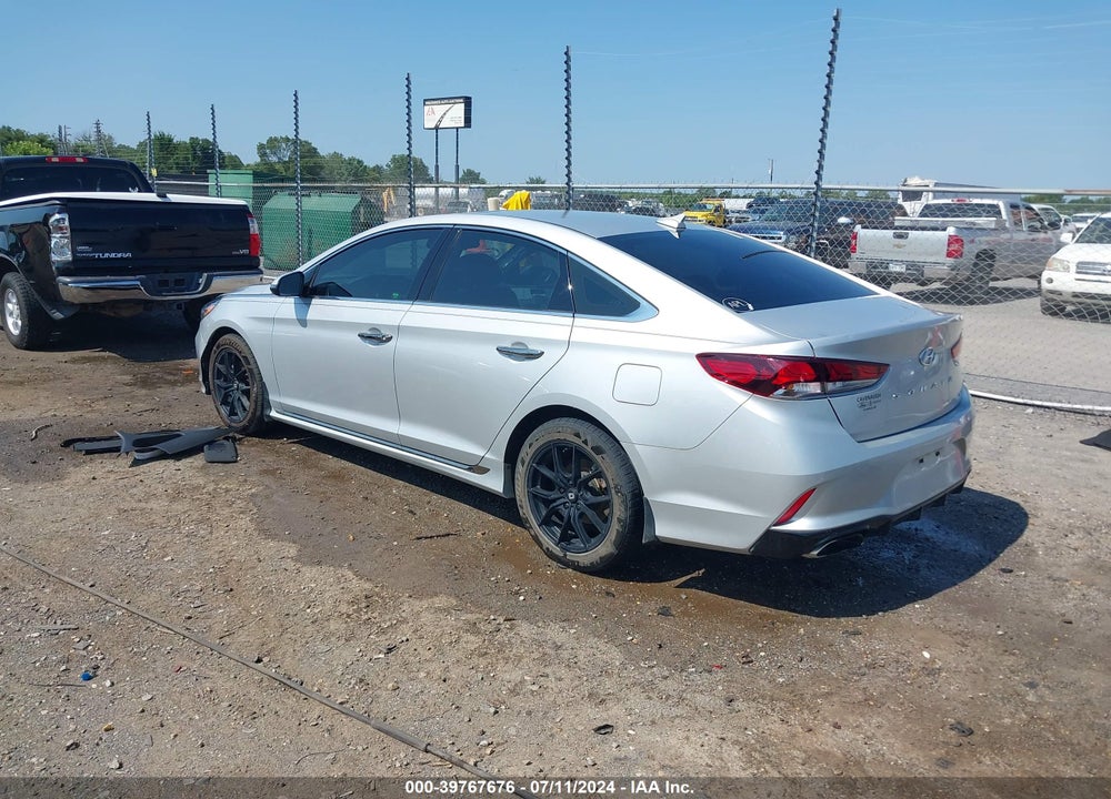 2018 HYUNDAI SONATA SPORT VIN: 5NPE34AF7JH687425