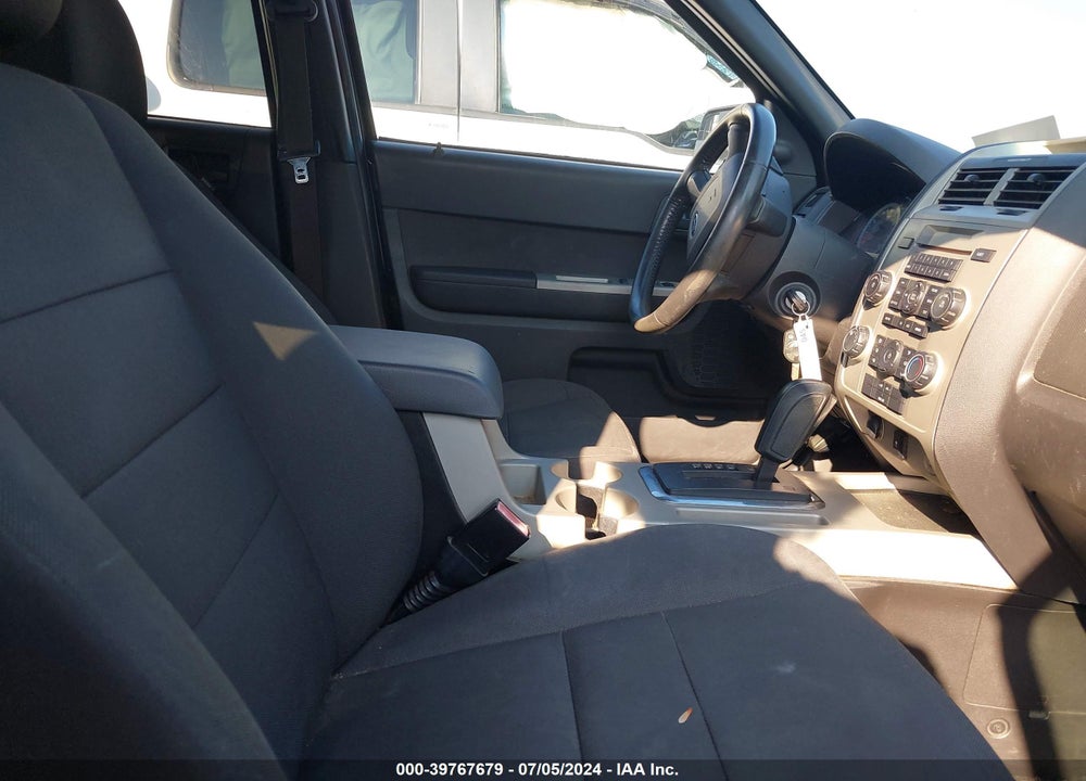 2010 FORD ESCAPE XLT VIN: 1FMCU9DG1AKC43637