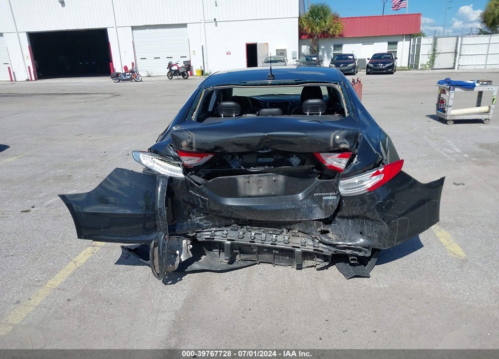 2015 FORD FUSION TITANIUM VIN: 3FA6P0K92FR173082