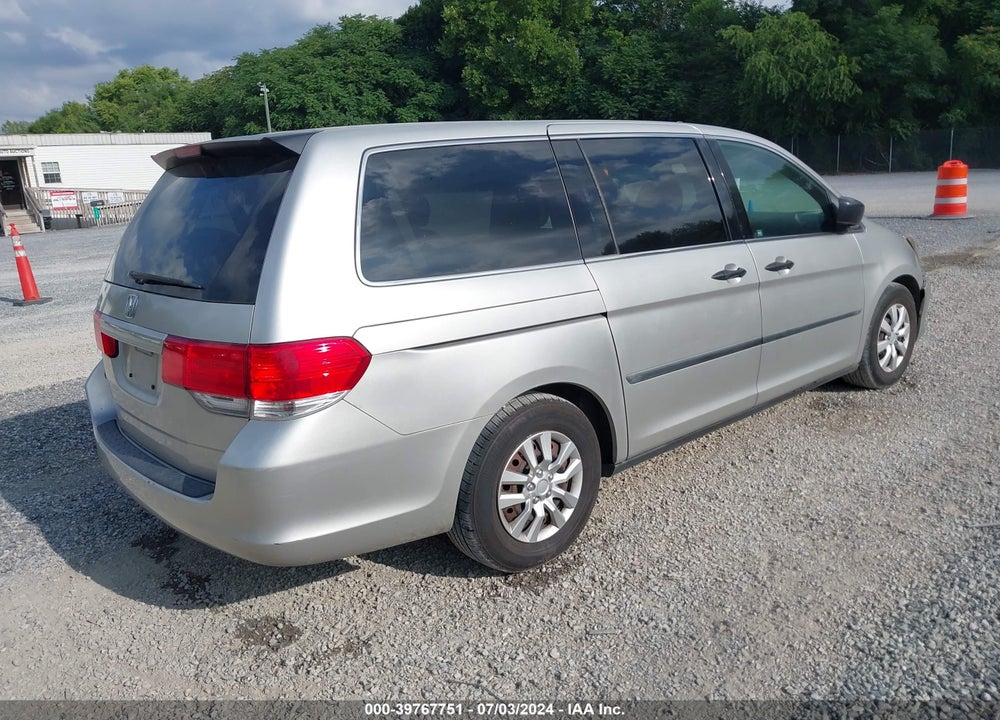 2008 HONDA ODYSSEY LX VIN: 5FNRL382X8B115630