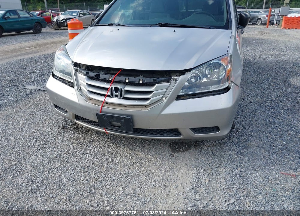 2008 HONDA ODYSSEY LX VIN: 5FNRL382X8B115630